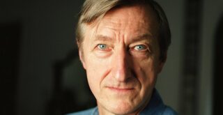 julian-barnes-illo_2429925b